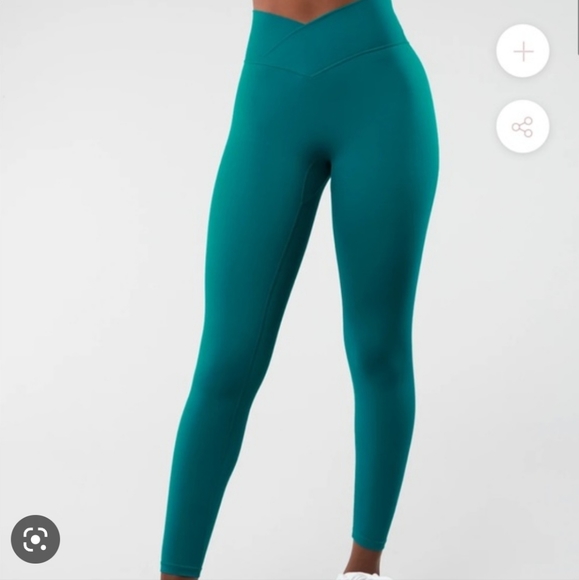 BuffBunny Siren Leggings and Revolution Bra Set - Picture 5 of 5